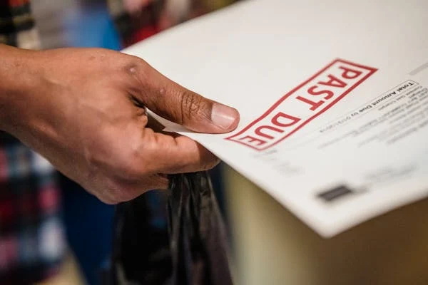 Past Due Invoices Email Sample That Gets You Paid Faster